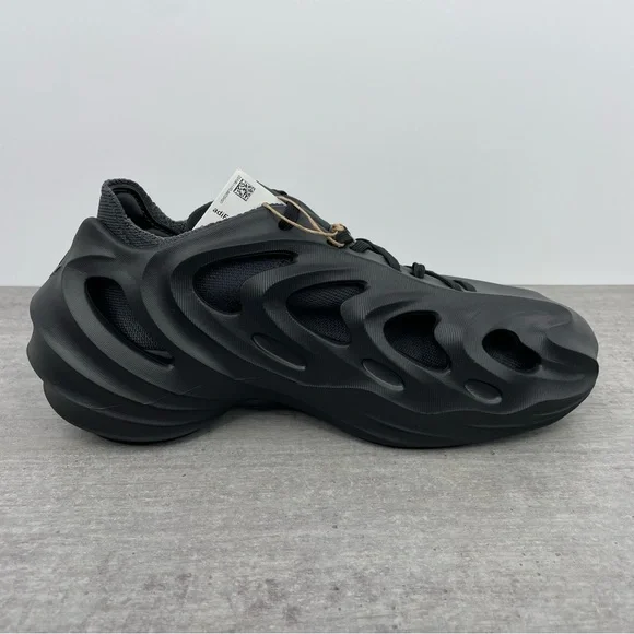 Adidas AdiFOM Q Sneakers 'Black Carbon' HP6586 Men's Size 6/Women's Size 7